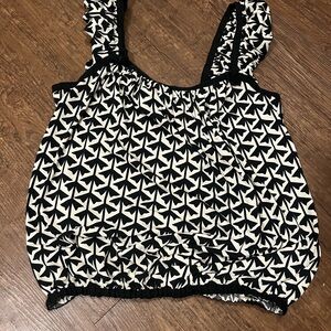 Max Studio Black and White Patterned Blouse